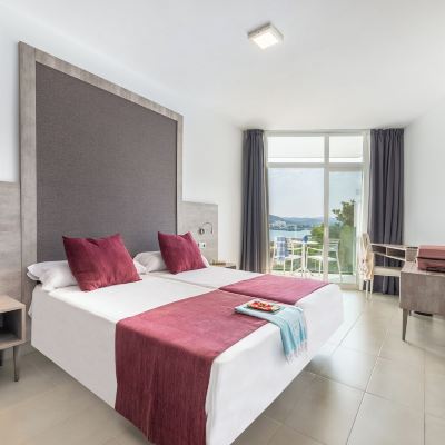 Superior Twin Room with Sea View Hotel Vibra Riviera Promo Code