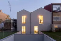 Duas Portas Townhouse
