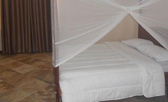 Mount Moroto Hotel - Housity