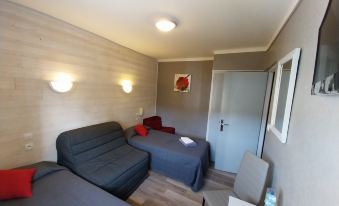 Hôtel L'Oustalet - Housity