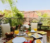Riad la Porte Rouge by la Siredrah