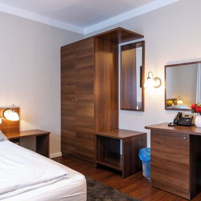 高級園景三人間 普利特維斯度假酒店優惠