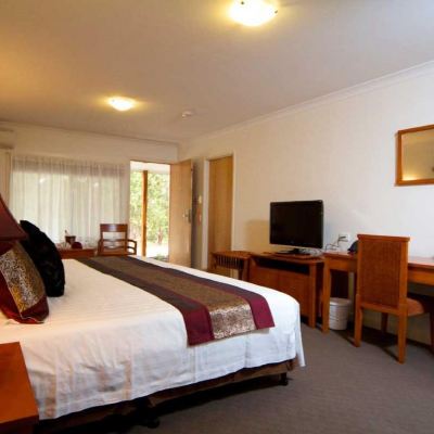 Deluxe Room Foothills Promo Code