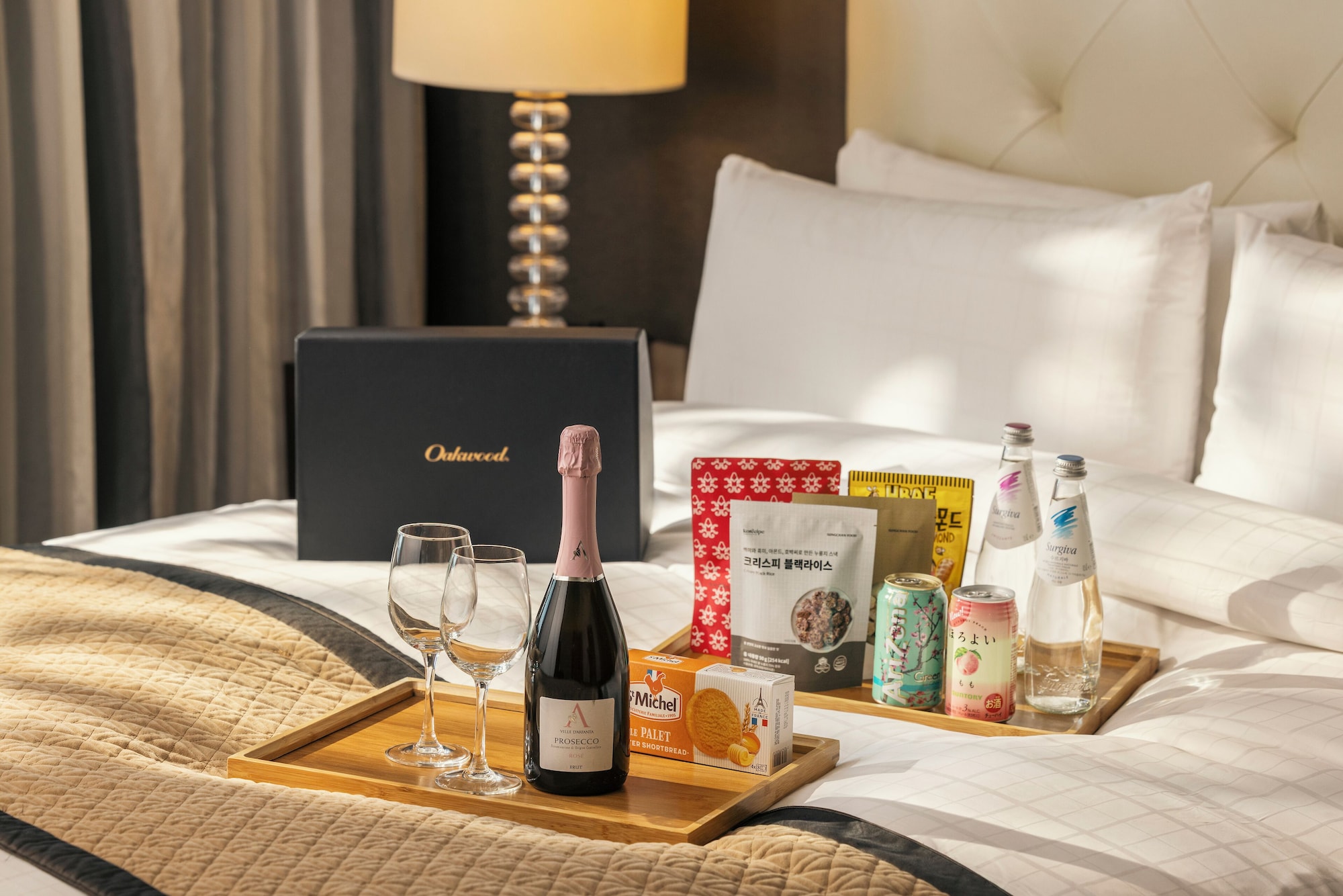 【酒 O'clOck 套餐】一室尊貴雙人房（提供迷你酒吧）