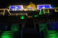 Tourist Land Resort Отели в г. 