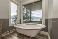 The Lodge on Harrison Lake