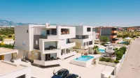 Apartments & Rooms Danivan Pool Villas