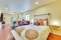 Modern Studio Near Lake Lowell: 6 Mi to Boat Ramp Hotels in 