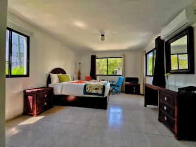 Riviera Punta Cana Eco Travelers Hotel di 