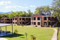 Grand Caporal Hotel Отели в г. 
