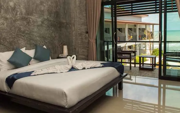 ห้องเตียงใหญ่ 1 เตียง วิวสวน