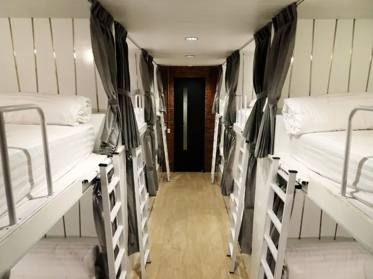 Lower Queen Bed in Mixed Dormitory Room