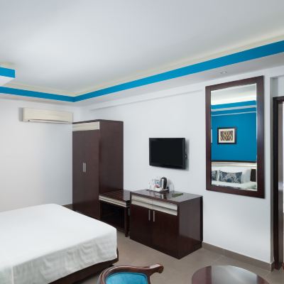 Standard King Room with City View Al Hail Waves Hotel Managed By Centara Promo Code
