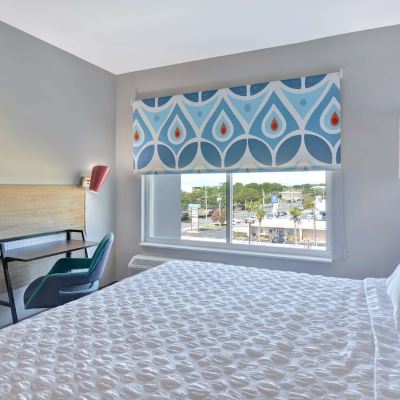 King Room Tru by Hilton Fort Walton Beach, FL Promo Code