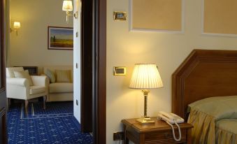 Hotel Lemi - Housity