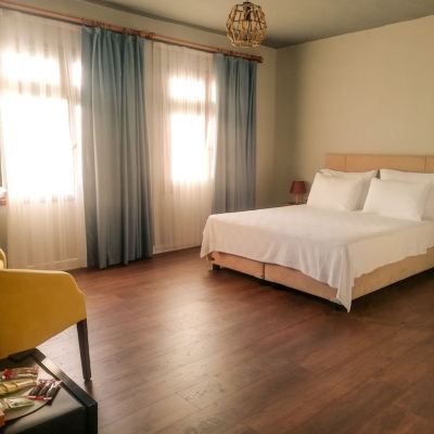 Deluxe Twin Room, Multiple Beds, Partial Sea View, Ground Floor