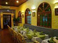 Hotel Fenix