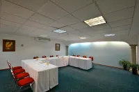 Hotel & Suites PF