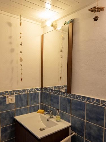 8床混合宿舍（床位）