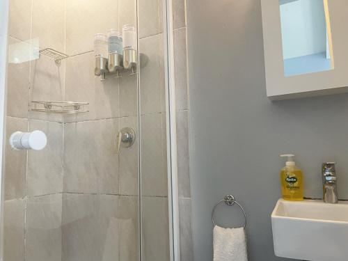 豪华大床一室房