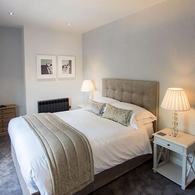Townhouse One-Bedroom Deluxe Apartment The Halston Promo Code