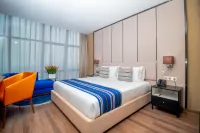 Cika Golden Hotel and Suites Hotele w: 