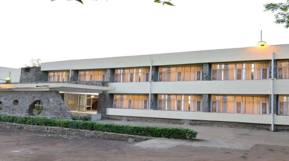 Badkhal Lake Resort - Housity