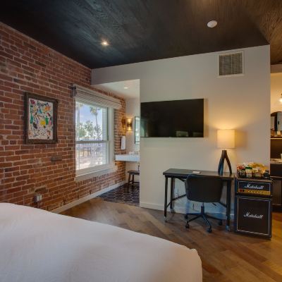Room, Oceanfront (Xl) Venice V Hotel Promo Code