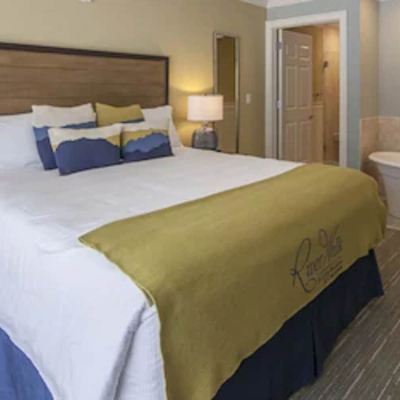 One-Bedroom Suite RiverWalk Resort at Loon Mountain Promo Code
