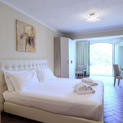 Panoramic Double or Twin Room, Lake View (Junior Suite-Giglio) Agriturismo Il Colle Promo Code