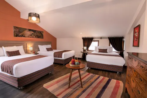 Atoq San Blas Hotel