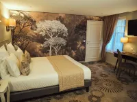 Hotel le Lion d'Or et Restaurant la Table du Lion Hotels in Bayeux