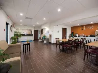 Ramada by Wyndham Effingham Hotels in Effingham County