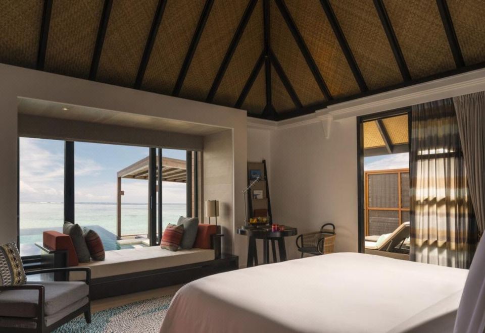 日出水上游泳池特大床別墅 禁煙