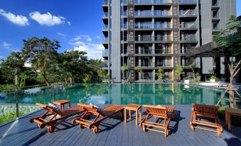 Balcony Seaside Sriracha Hotel & Serviced Apartments