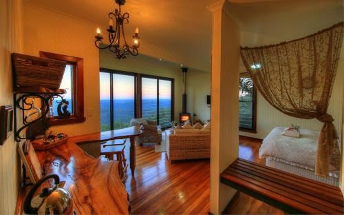 At Remingtons Private Cottages Montville Toorali Cabin