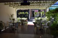 Paradise Inn