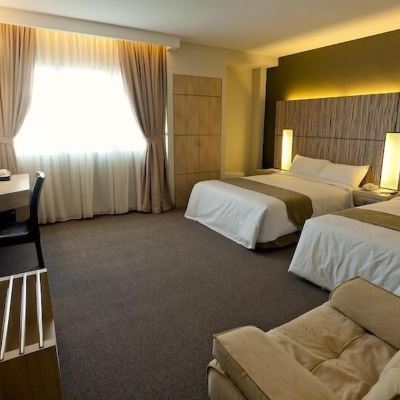 Bilik Deluxe Kupon Grand Medallion Hotel