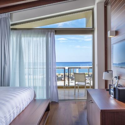 One Bedroom Suite with Sea View