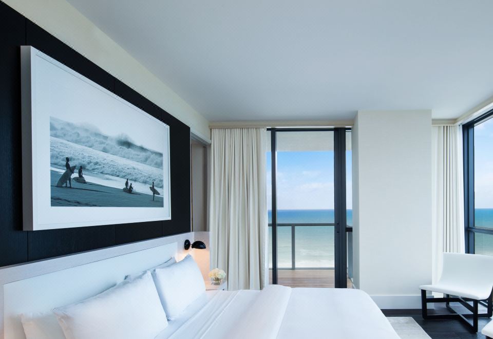 升級版e-Wow，三臥室套房，臥室1: 1張特大床，臥室2：1張特大床，臥室3: 1張特大床