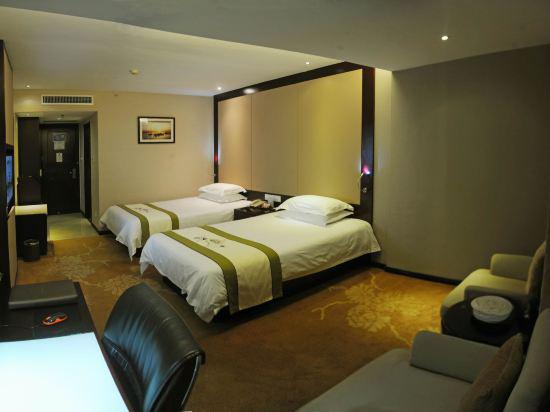 Overseas Chinese Hotel豪华双床·求学求财求平安主题房