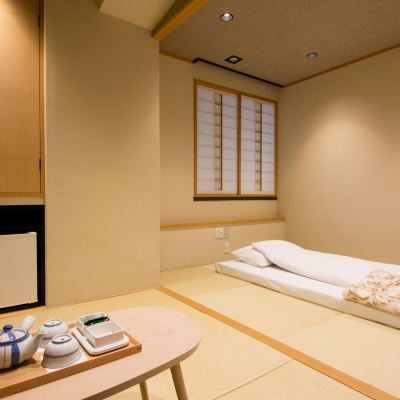 ■ Non-Smoking ■ 8-Tatami Mat Japanese-Style Room[Cabin-Type Shower Booth][Standard][Japanese Room][Non-Smoking]