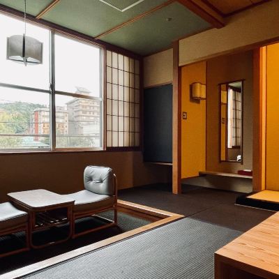 [Non-Smoking]Main Building/Modern Japanese-Style Room[40 Square Meters, with Bath and Toilet][Japanese Room][Non-Smoking]