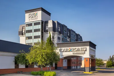 Four Points by Sheraton Edmonton South โรงแรมใน