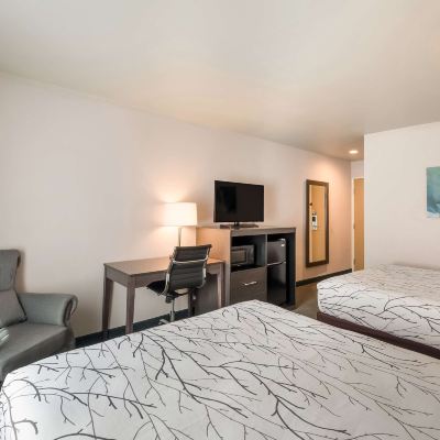 2 Queen Beds,Non-Smoking,Desk,Lounge Chair,Microwave and Refrigerator Surestay Plus Hotel by Best Western Seatac Airport Promo Code