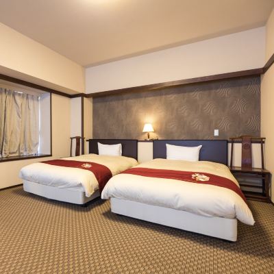 日式12席榻榻米房+單人床和洋式房間607號 【豪華】 【和洋式房間】 【禁菸】 【河景】 有馬御苑優惠