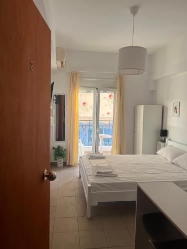 带露台一室公寓