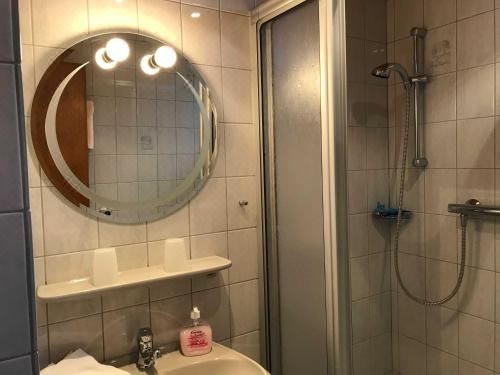 双人或双床间 - 带淋浴