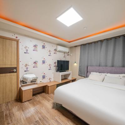 Penthouse | 40-Pyeong Detached House (3 Room, 2 Bathroom, Spacious Living Room, Full Kitchen Facility) Gyeongju COZA Hotel 쿠폰