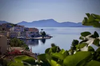 Grand Bleu Apartments & Villas